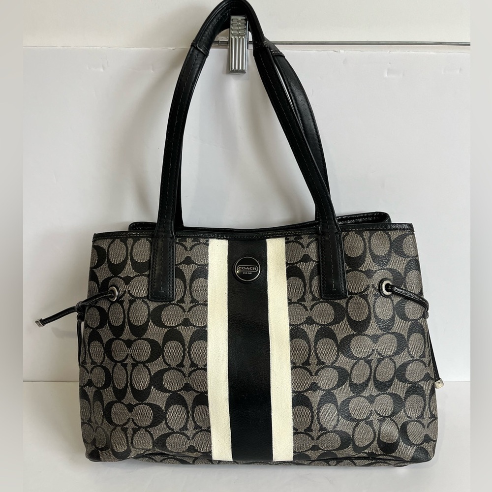 Coach Black Signature Logo Shoulder Tote Bag F22908